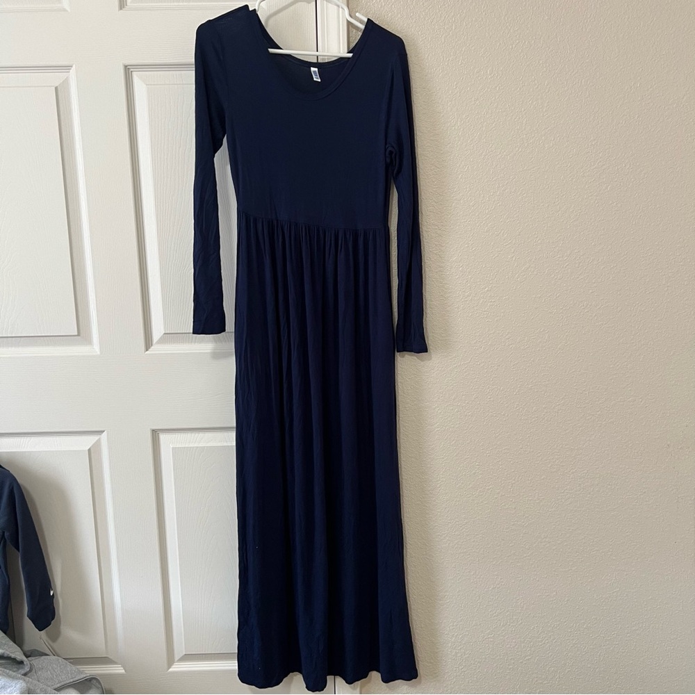 VIISHOW Navy Blue Long Sleeve Maxi Dress - Medium